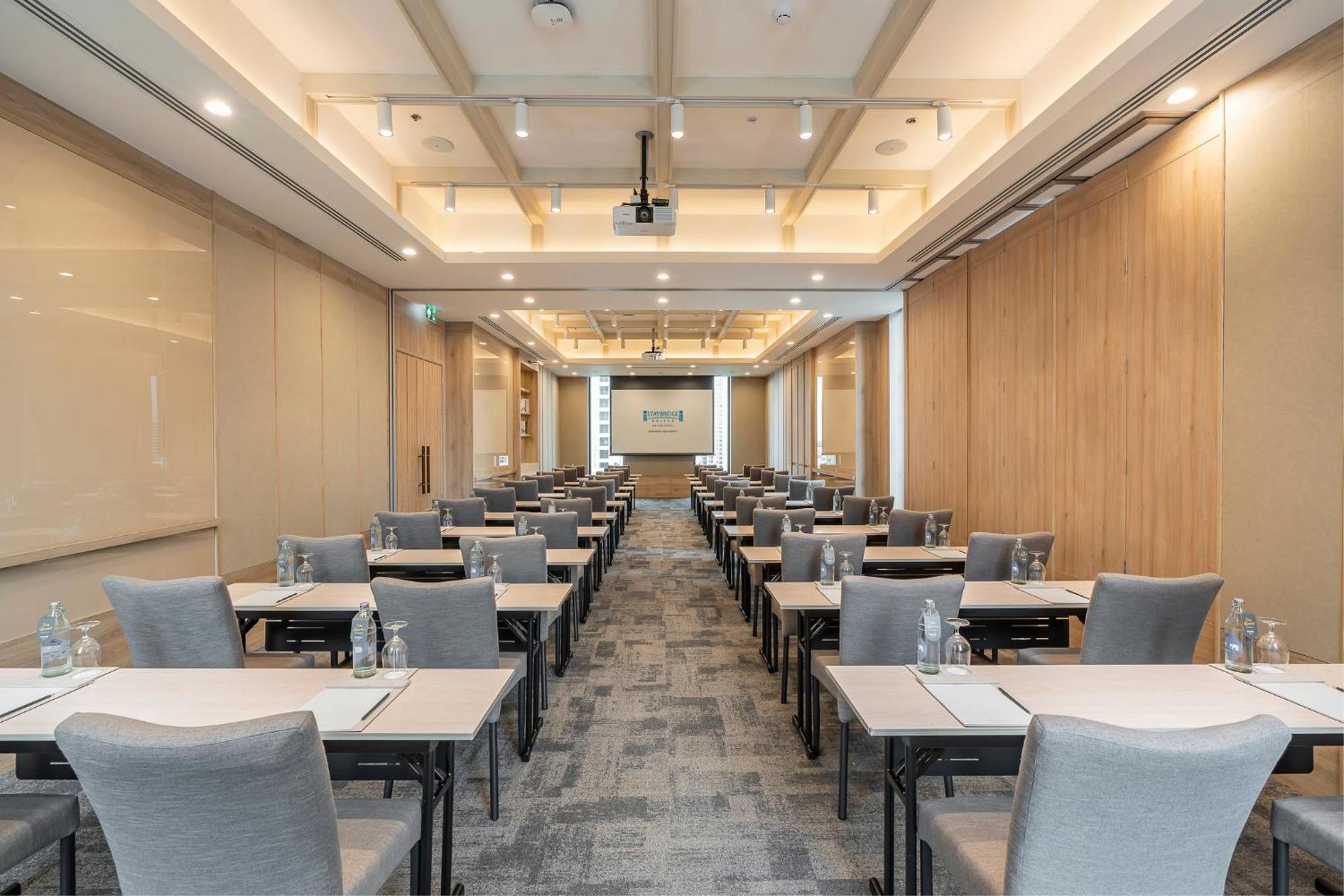 Staybridge Suites Bangkok Sukhumvit By Ihg Extérieur photo